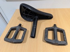 BMX Bike Pedals And Seat Seatpost Combo Joblot 25.4