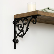 2x Cast Iron Wall Brackets