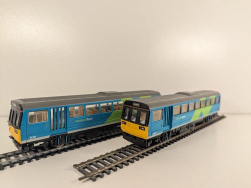 Hornby r2161 class 142 - r2161,