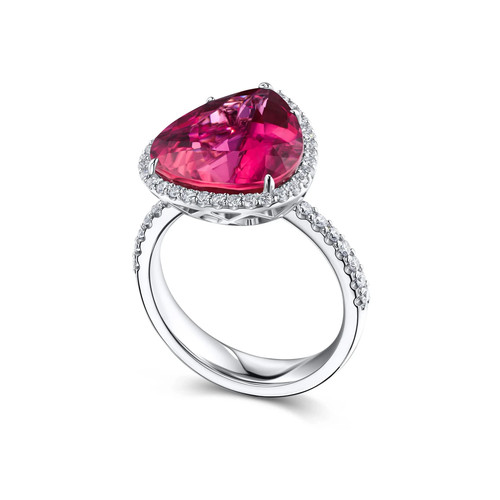 18ct white gold exceptional - 18ct,