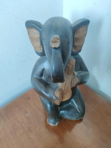 Large vintage hand carved - large,