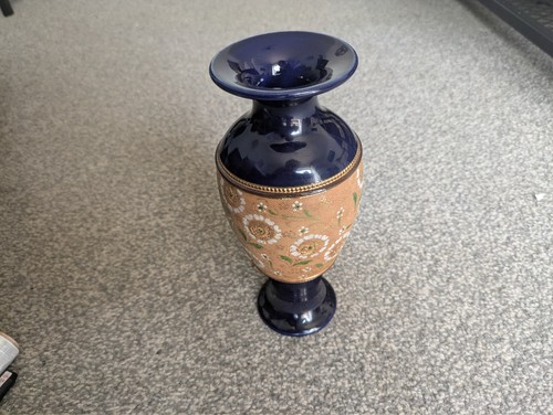 Royal doulton lambeth vase - royal,