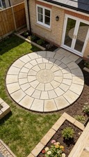 2.56m GREEK KEYSTONE CIRCLE