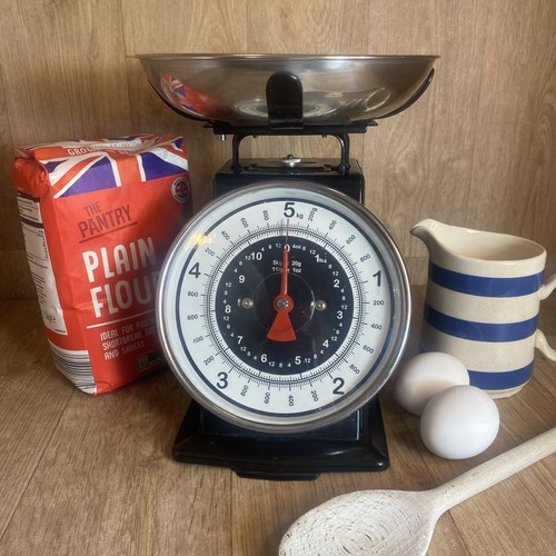 Hanson vintage scales - scales,