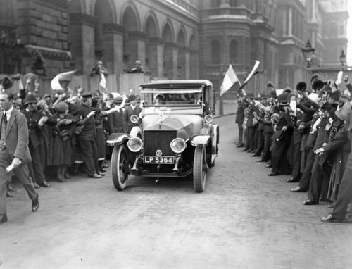 Police hold back crowds