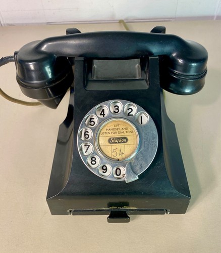 Original 1940s vintage black - vintage,