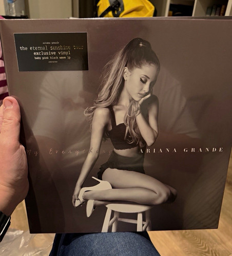 Ariana grande everything - ariana,