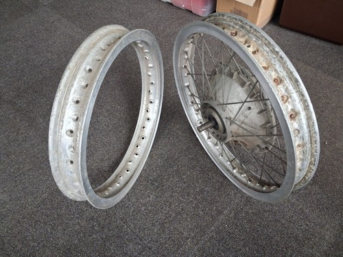 Pair used borrani - pair,
