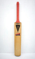 Vintage Duncan Fearnley ATTACK with Ian Botham cricket bat SH