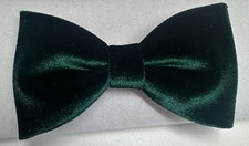 Bow Tie Dark Green Velvet