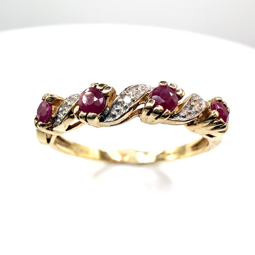 9ct gold ruby diamond - gold, half