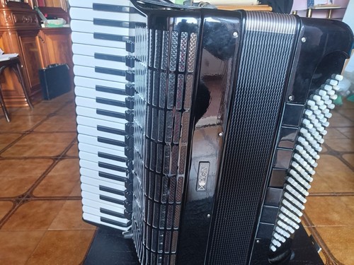 Pigini black piano - black, accordion
