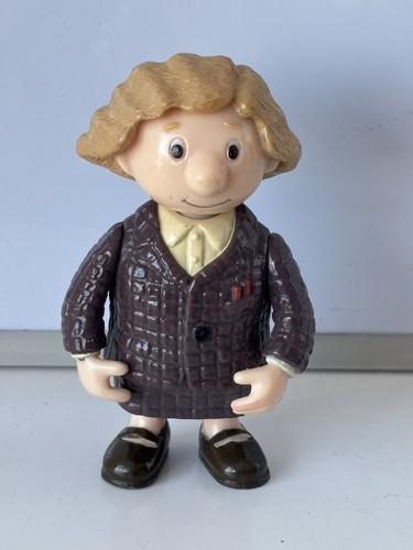 Postman pat sylvia - postman, dr