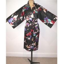 VINTAGE BUT NEW, SILKY,  JAPANESE MADE, KIMONO STYLE, DRESSING GOWN ROBE Cranes