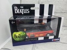 CORGI 1/36 THE BEATLES - LONDON TAXI - 'YELLOW SUBMARINE' CC85936