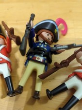 Redcoat Soldiers  Playmobil to Harbor Guard Redcoats 7675 Guard.  X 3 Figures