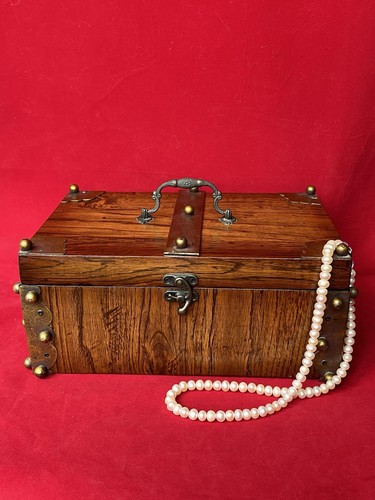 Rustic campaign style - rustic,