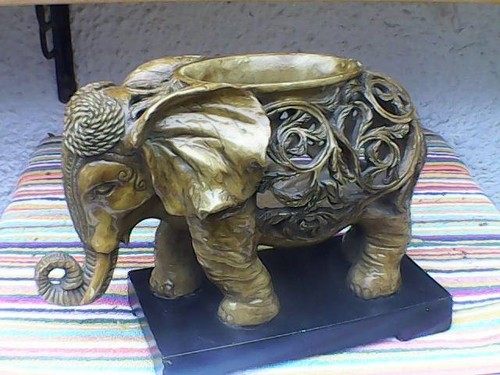 Well carved soapstone - well, elephant