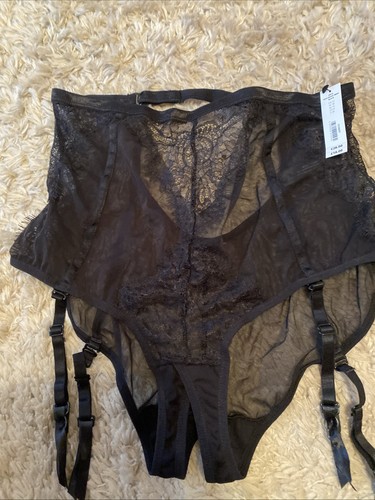 New with tag - tag, lace