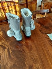 Women's Snow Boots Size 6.5