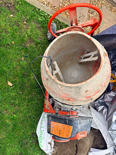 Build buddy cement mixer - build,
