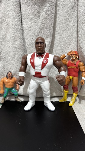 Wwe wwf hasbro virgil figure - wwe,