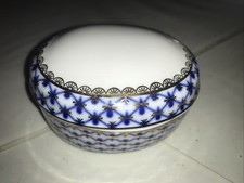 LOMONOSOV IMPERIAL PORCELAIN treasure/ jewellery box + lid cobalt net vgc