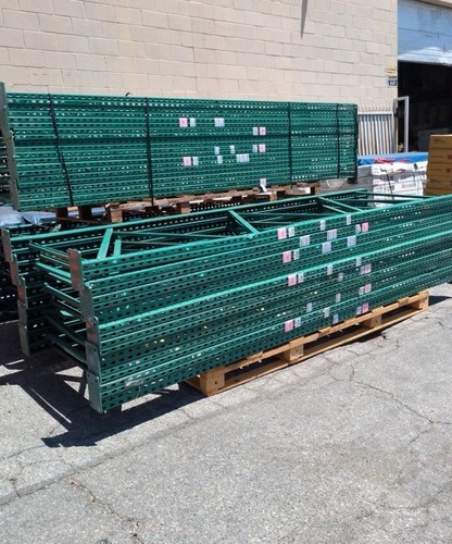 Pallet rack upright 144 - 42, x