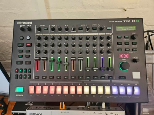 Roland tr8s tabletop - tr8s,