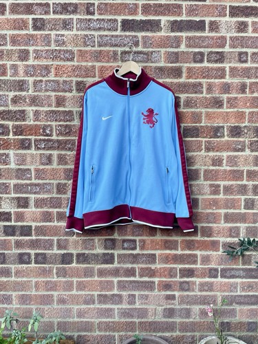 Aston villa 2010 - villa, 2010/2011