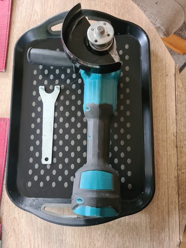 Makita dga404 18v cordless - dga404,