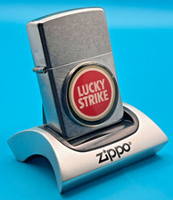 Brand New 2025 ZIPPO Lighter Unique Retro LUCKY STRIKE Emblem Street Chrome Case