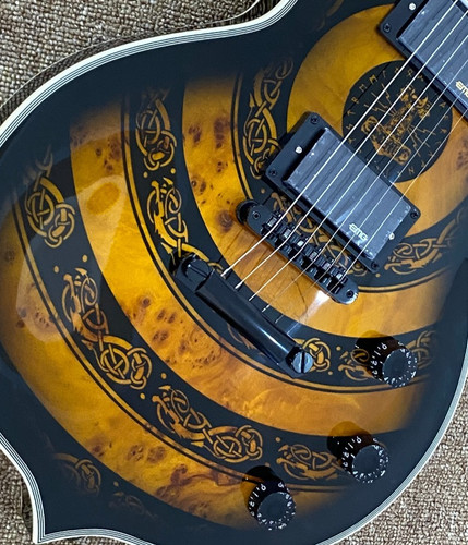 Custom electric guitar - custom, black