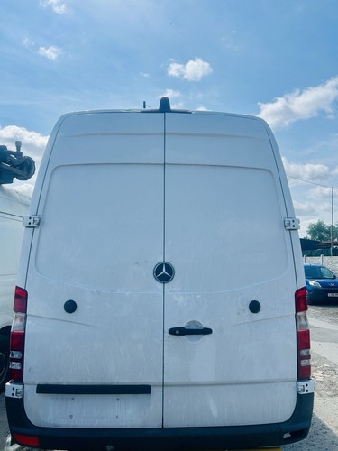 Mercedes sprinter van white - mercedes,