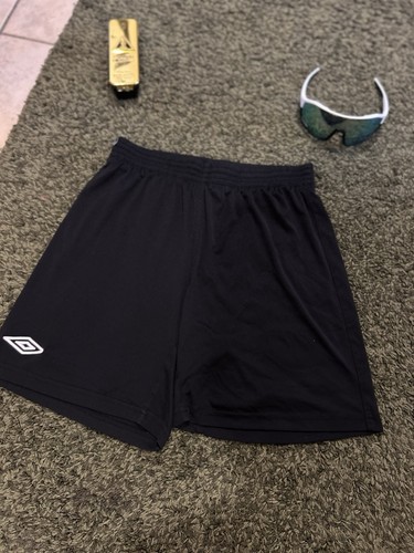 Vintage umbro black shorts - umbro,