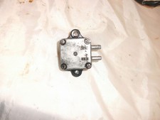 Mariner Mercury yamaha 9.9hp 15hp outboard Four stroke fuel pump 