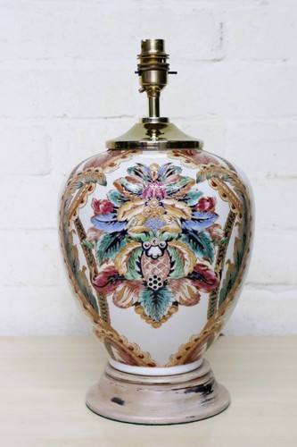 Table lamp vintage oriental - table,