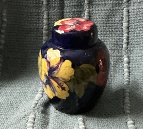 Moorcroft blue ginger - blue,