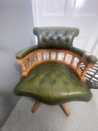 Captains chair swivel - swivel,