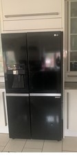 LG American style Fridge Freezer with plumbed in water and ice maker