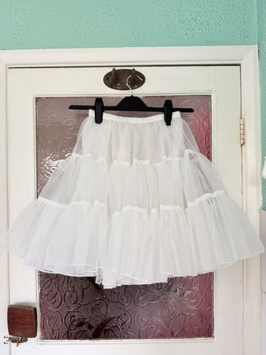 Flora white short petticoat