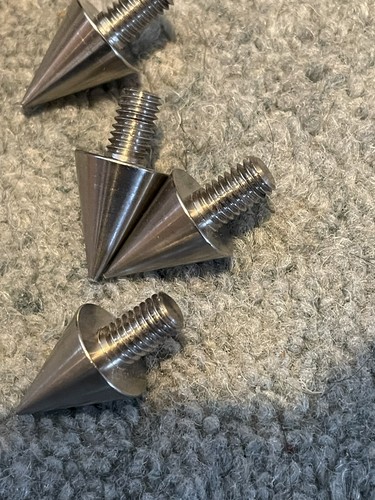 Hifi racks spikes - hifi,