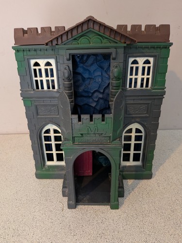 Batman wayne manor batcave - wayne,