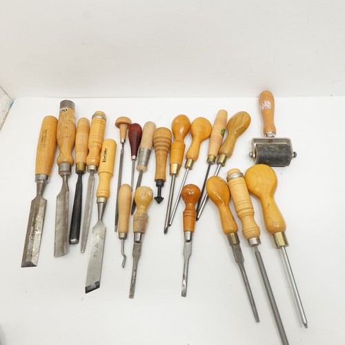 Vintage woodworking chisels - woodworking,