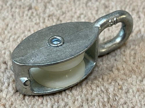 30mm single rope pulley cast - single,