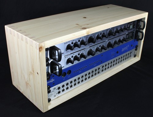 Box jointed solid pine - solid, 4u