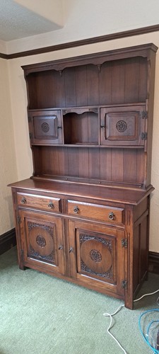 Gorgeous solid oak dresser - solid,