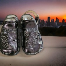 Alegria Clog Sz 41 Plum Floral Leather Slip On Comfort Women Shoes Mule ( W)