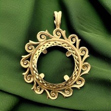 Vintage 1978 Scroll Half Sovereign Coin Mount Pendant - 9ct Yellow Gold - 30mm