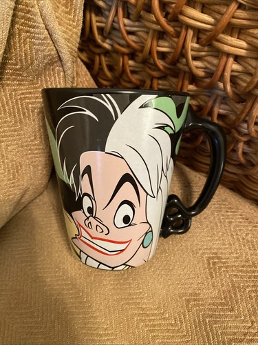 Disneyland paris cruella - disneyland, de